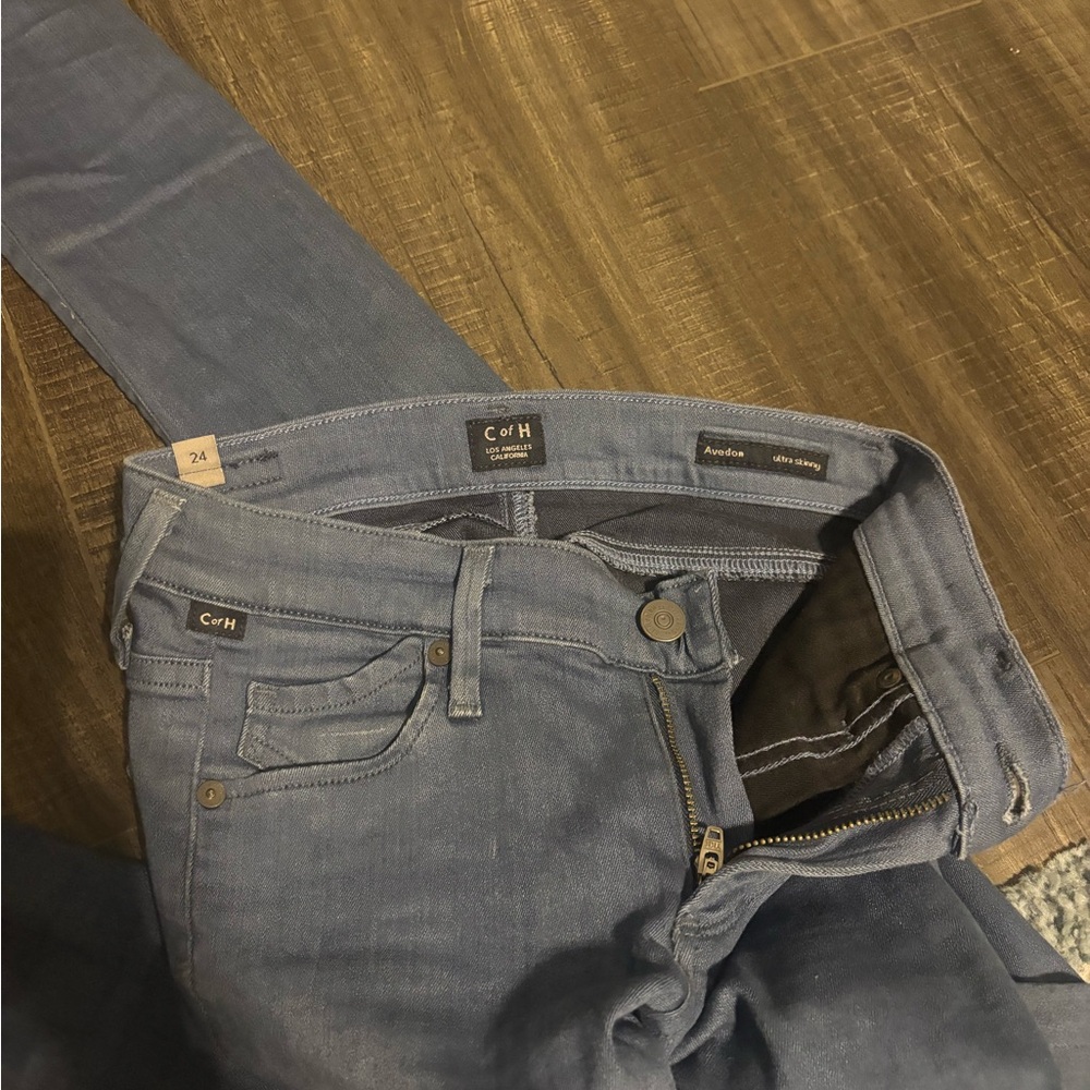 Women's Blue Jeans